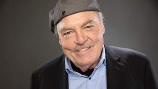 Stacy Keach had a mild heart attack on stage last week